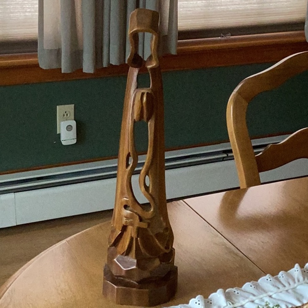 Wooden nun praying, nice piece